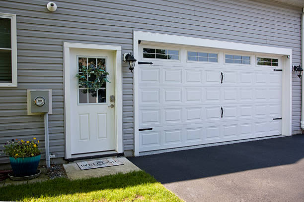 24/7 Emergency Garage Door Roller Replacement experts in Sunnyslope, WA